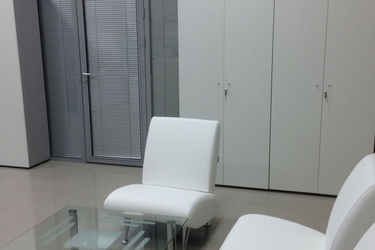office-1740-m2